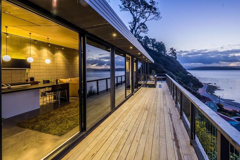 Photo of property in 616b Marine Drive, Days Bay, Lower Hutt, 5013
