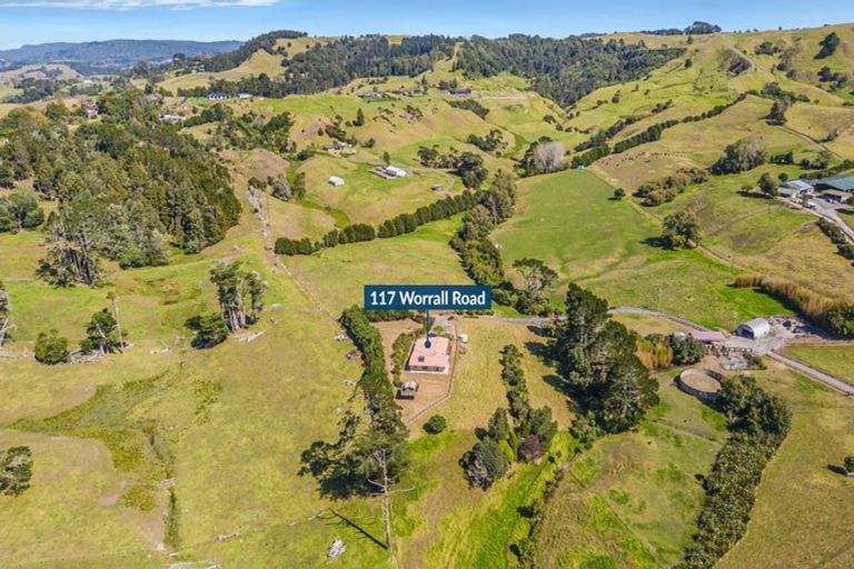 Photo of property in 117 Worrall Road, Kumeu, 0891