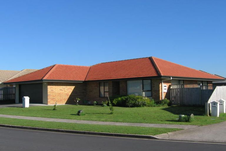 Photo of property in 8 Glen Osborne Terrace, Flat Bush, Auckland, 2019