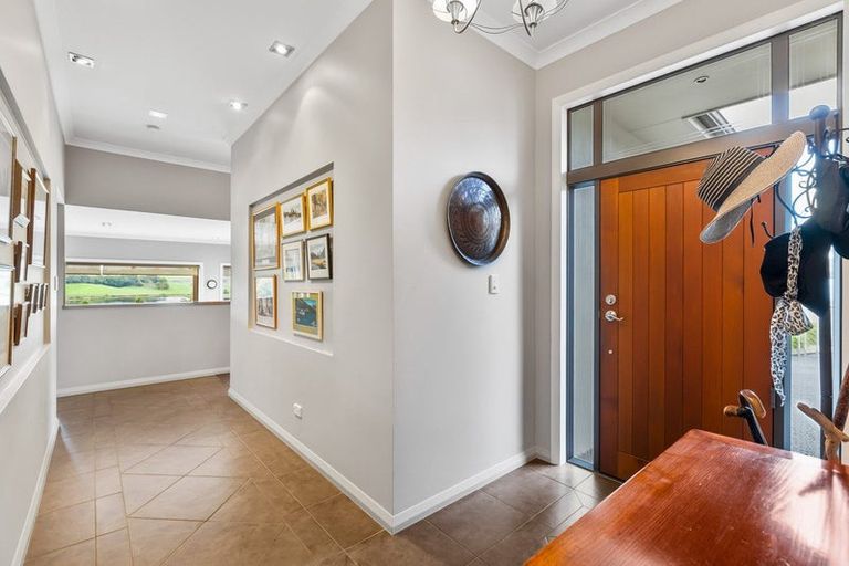 Photo of property in 4 Kororako Grove, Whalers Gate, New Plymouth, 4310