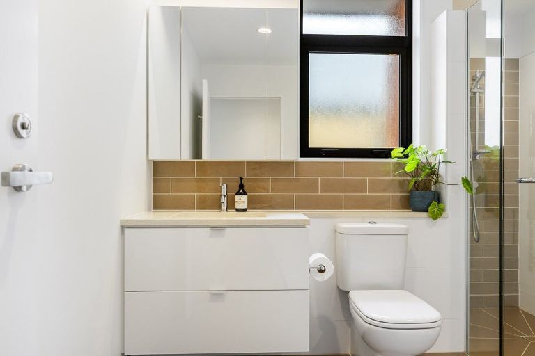 Photo of property in 10 Nevill Road, Hobsonville, Auckland, 0616