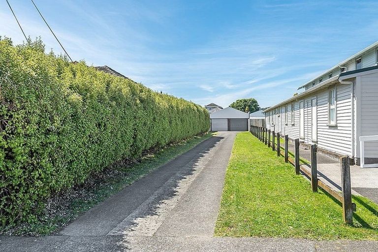 Photo of property in 20a Holyoake Crescent, Avalon, Lower Hutt, 5011