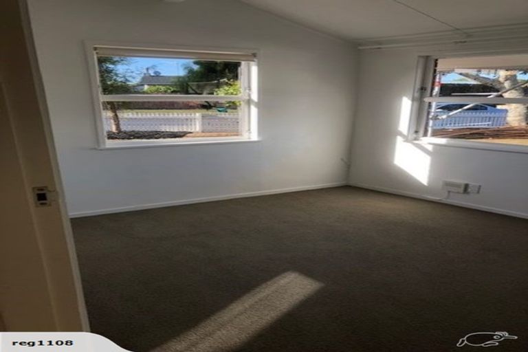 Photo of property in 212 Sandwich Road, St Andrews, Hamilton, 3200