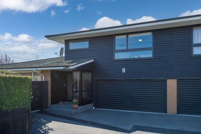 Photo of property in 108a Idris Road, Bryndwr, Christchurch, 8052