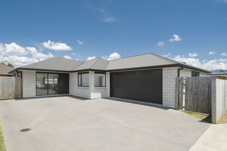 Photo of property in 55b Beach Road, Katikati, 3129