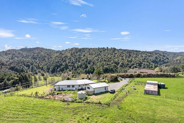 Photo of property in 24 Moumoukai Road, Hunua, Papakura, 2583