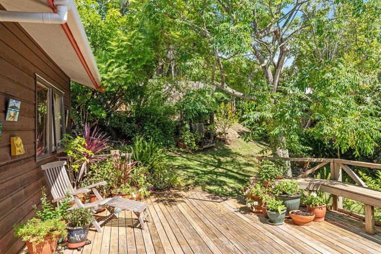 Photo of property in 37 Kawerau Avenue, Devonport, Auckland, 0624