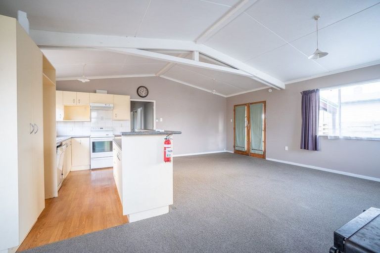 Photo of property in 59 Sutherland Crescent, Westbrook, Palmerston North, 4412