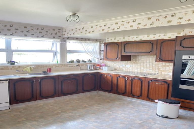 Photo of property in 10 Chedworth Avenue, Chedworth, Hamilton, 3210