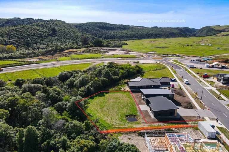 Photo of property in 35 Okaia Drive, Kinloch, Taupo, 3377