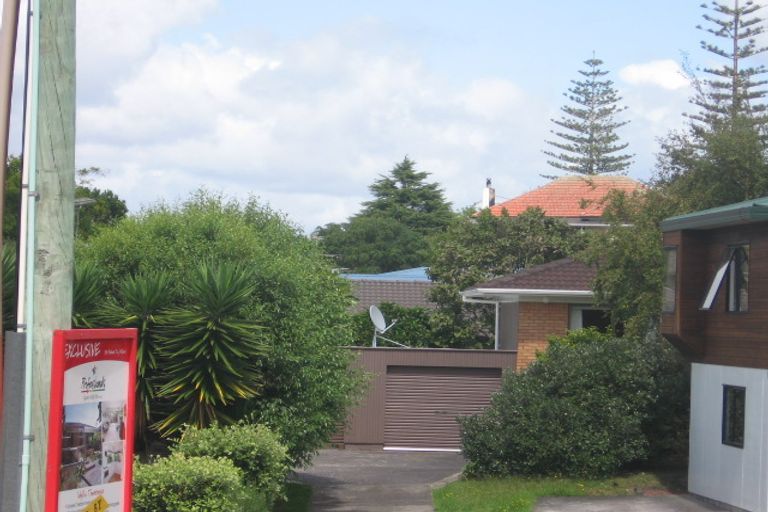 Photo of property in 1/8a Belmont Terrace, Milford, Auckland, 0620