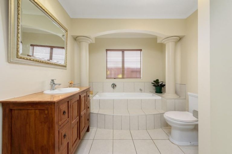 Photo of property in 15 Marick Place, Papamoa Beach, Papamoa, 3118