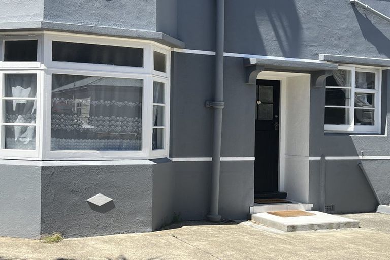 Photo of property in 118 Austin Street, Mount Victoria, Wellington, 6011