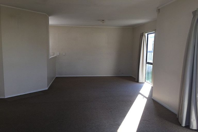 Photo of property in 1/25 Solveig Place, Randwick Park, Auckland, 2105