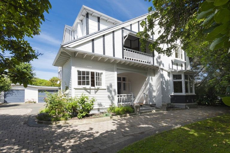 Photo of property in 5 Ormond Road, Whataupoko, Gisborne, 4010