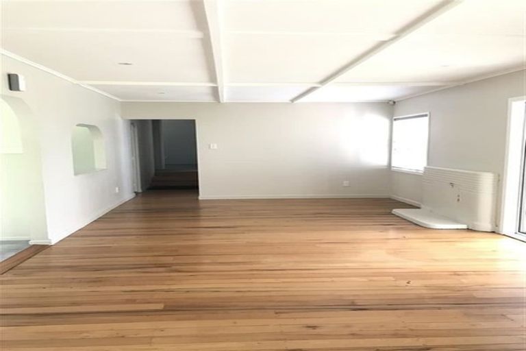 Photo of property in 20 Trig Road, West Harbour, Auckland, 0618