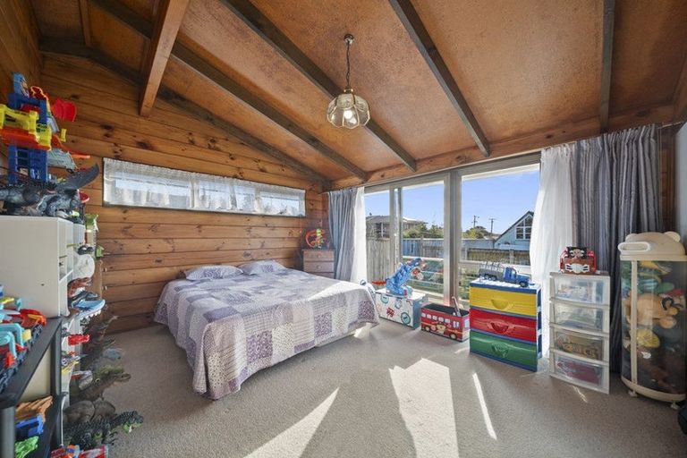 Photo of property in 27 Orams Road, Hillpark, Auckland, 2102