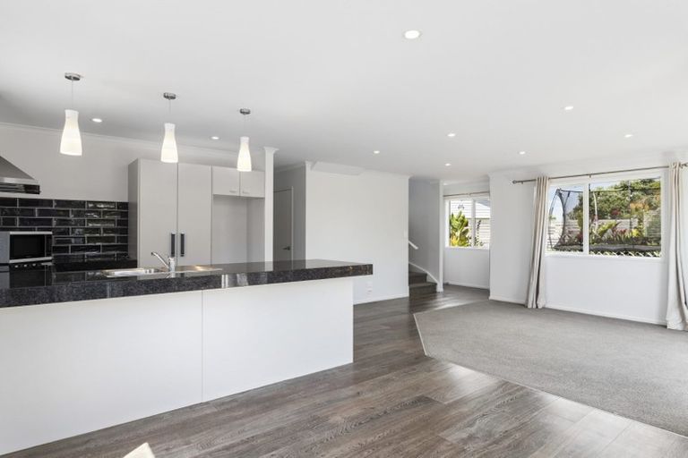 Photo of property in 45 Maylee Crescent, Gulf Harbour, Whangaparaoa, 0930