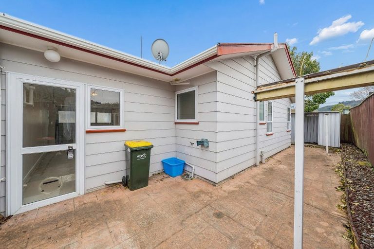 Photo of property in 1a Wood Street, Wainuiomata, Lower Hutt, 5014