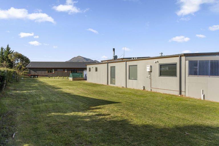 Photo of property in 911 Aubrey Road, Albert Town, Wanaka, 9305