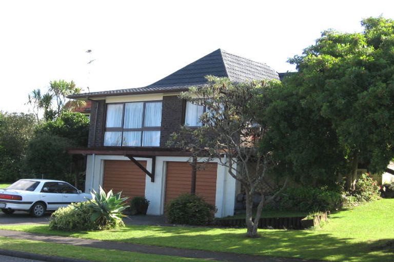 Photo of property in 14 Culver Terrace, Howick, Auckland, 2014