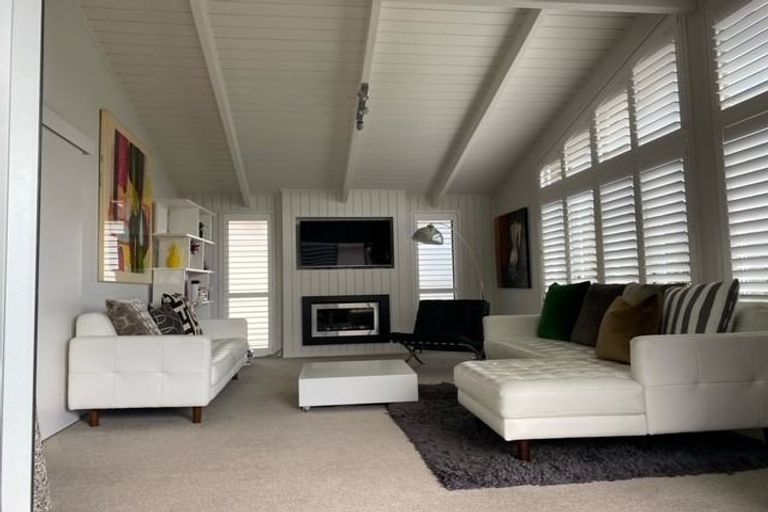 Photo of property in 1/11 Cecil Road, Milford, Auckland, 0620