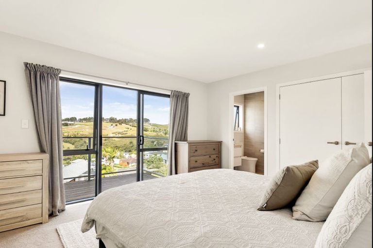 Photo of property in 26 Cable Bay Block Road, Cable Bay, 0420