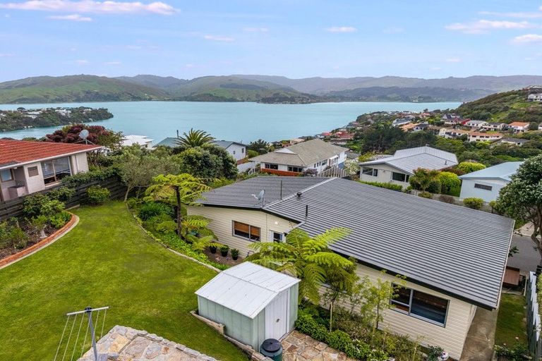 Photo of property in 129 Kahu Road, Paremata, Porirua, 5024