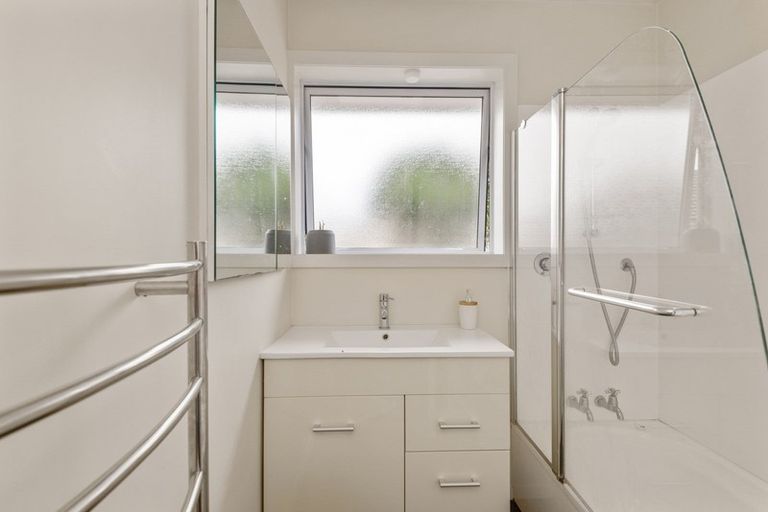 Photo of property in 235 Grimseys Road, Redwood, Christchurch, 8051