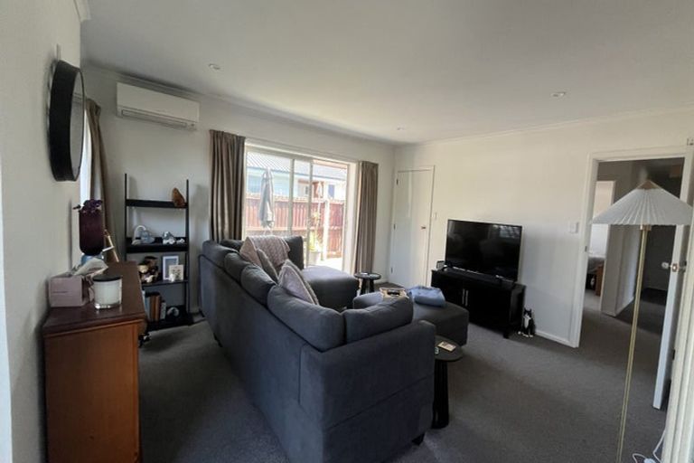 Photo of property in 1/25 Grahams Road, Ilam, Christchurch, 8041