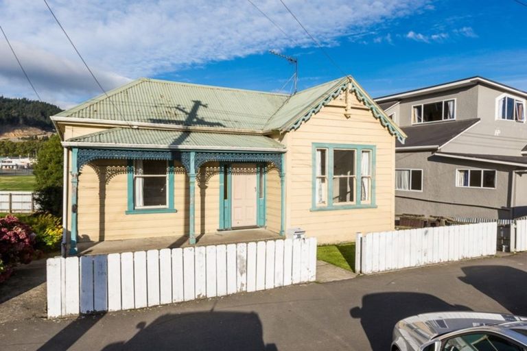 Photo of property in 113 Harbour Terrace, North Dunedin, Dunedin, 9016