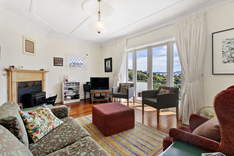 Photo of property in 27 Connaught Terrace, Brooklyn, Wellington, 6021