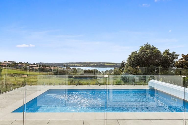 Photo of property in 30 Pacific Cliffs Drive, Gulf Harbour, Whangaparaoa, 0930