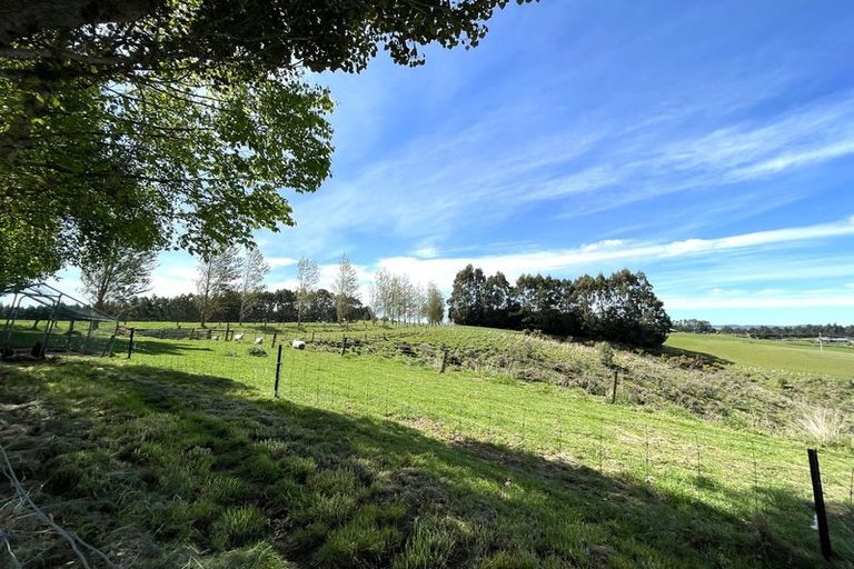 Photo of property in 205 Sunflower Road, Balclutha, 9274