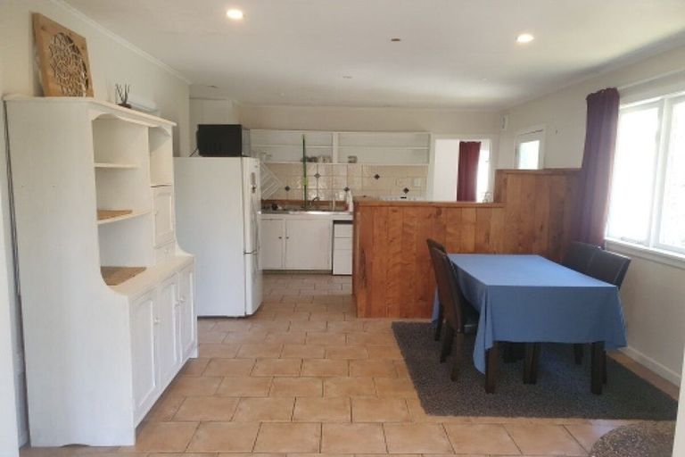 Photo of property in 14 Blue Gum Avenue, Silverdale, 0932