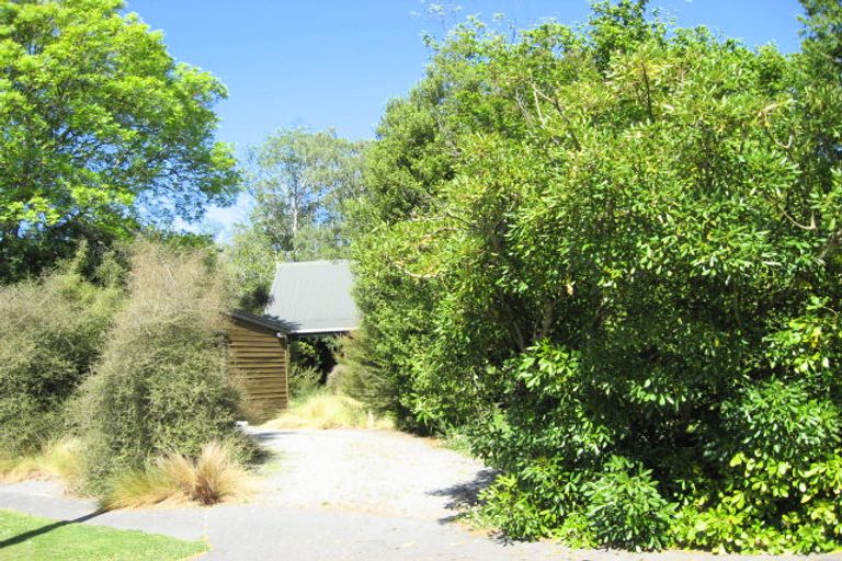 Photo of property in 21 Gleneagles Terrace, Ilam, Christchurch, 8053