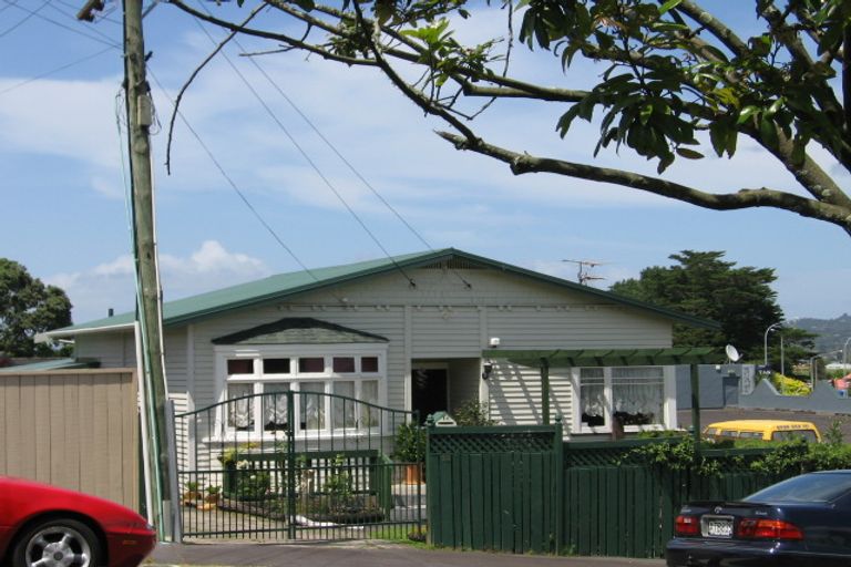 Photo of property in 1a Henry Street, Avondale, Auckland, 1026