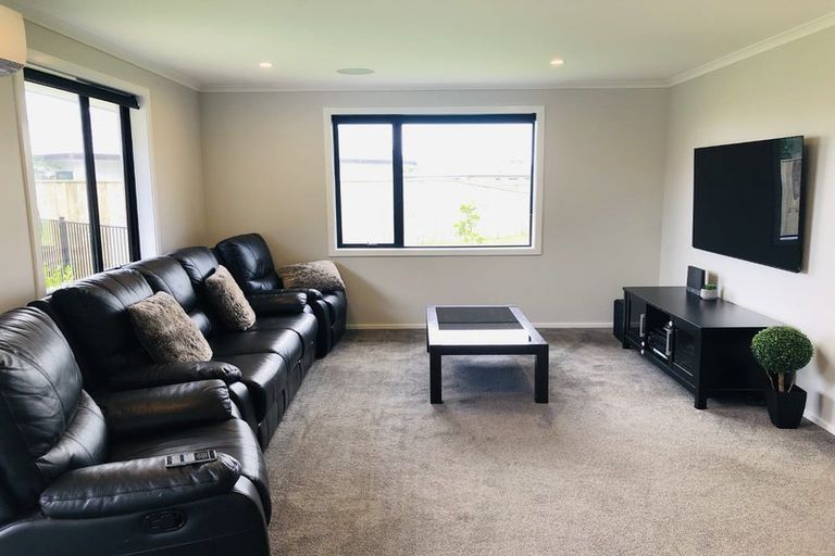 Photo of property in 10 Dow Chung Place, Otaki, 5512