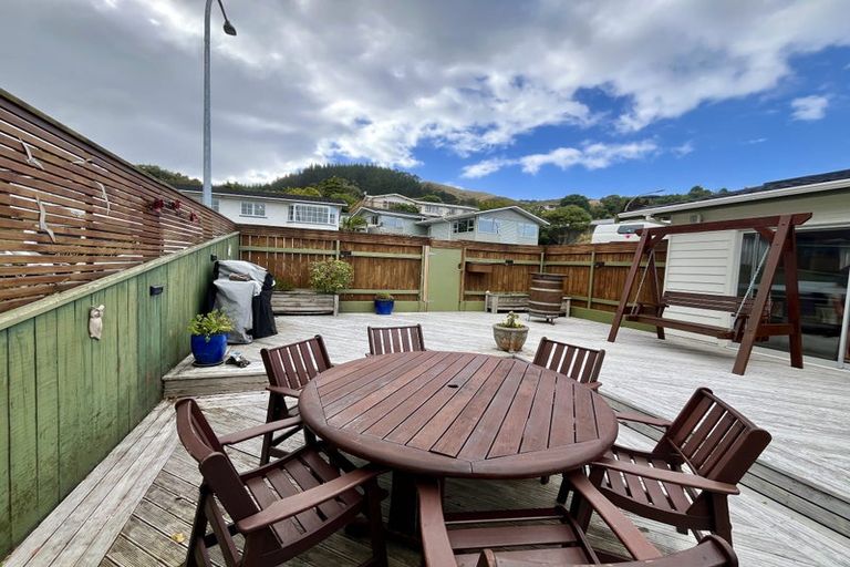 Photo of property in 1 Spicer Place, Tawa, Wellington, 5028