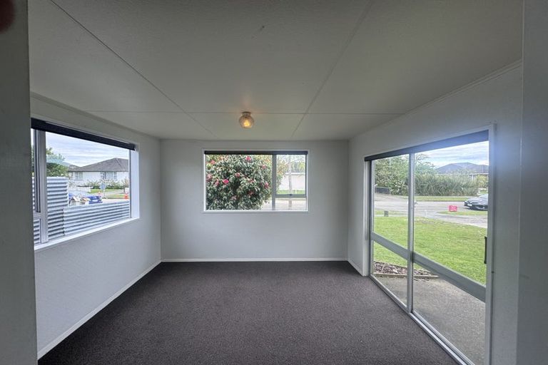 Photo of property in 24 Manchester Street, Takaro, Palmerston North, 4412