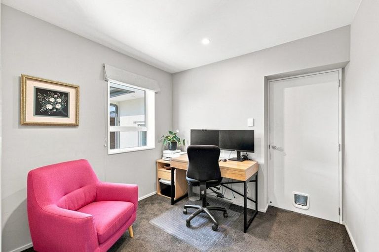 Photo of property in 36c Fenhall Street, Russley, Christchurch, 8042
