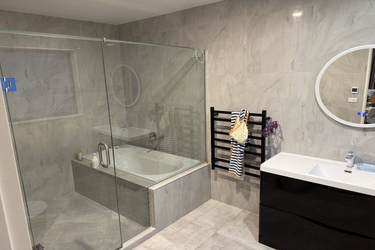 Photo of property in 1 Sager Midgley Road, Hobsonville, Auckland, 0616