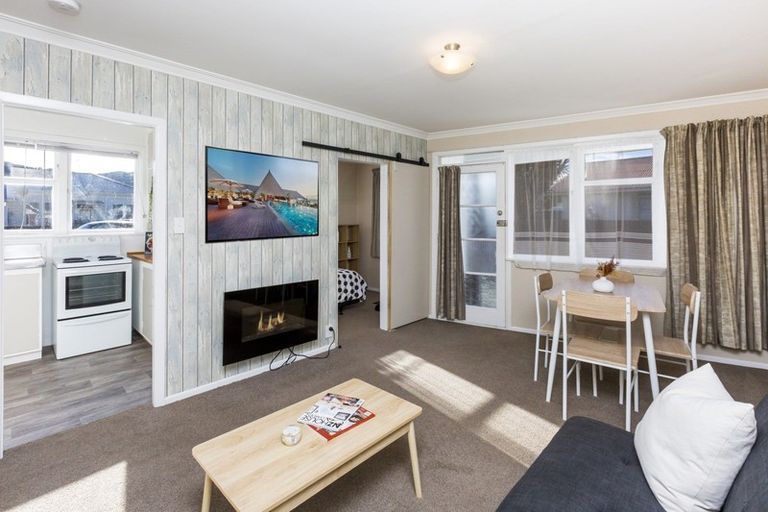 Photo of property in 1/516 Fergusson Drive, Trentham, Upper Hutt, 5018