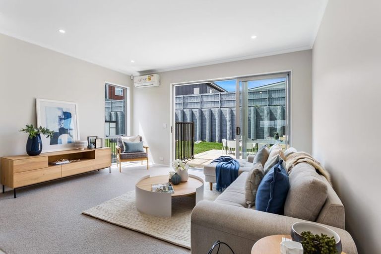 Photo of property in 33 Roundel Crescent, Whenuapai, Auckland, 0618