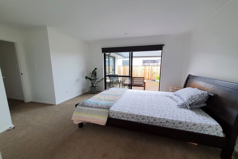 Photo of property in 65 Nobilo Road, Kumeu, 0810