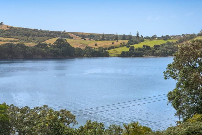 Photo of property in 91 Shakespear Road, Army Bay, Whangaparaoa, 0930