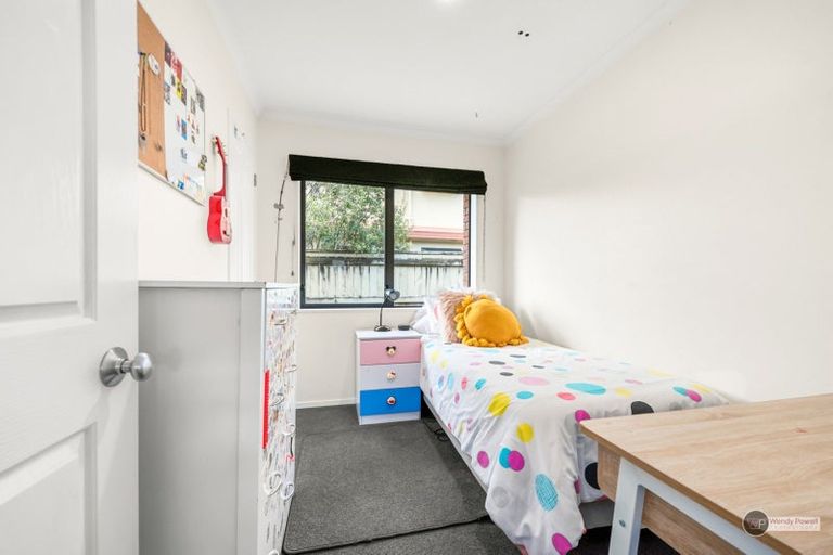 Photo of property in 5 Sapphire Grove, Birchville, Upper Hutt, 5018