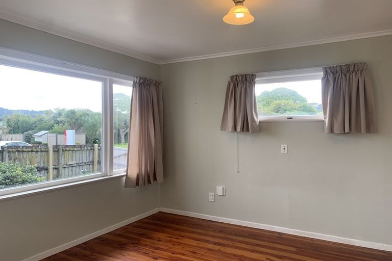 Photo of property in 8 Oraha Road, Huapai, Kumeu, 0810