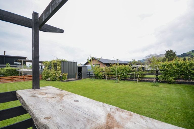 Photo of property in 27 Pawsons Valley Road, Duvauchelle, 7581