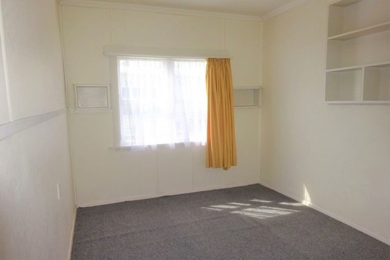 Photo of property in 36 Pratt Avenue, Foxton Beach, Foxton, 4815